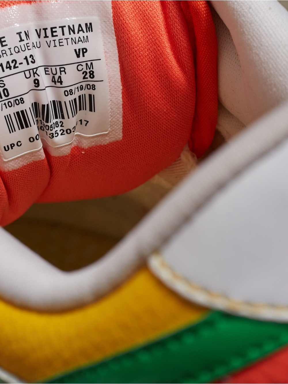 Nike 6.0 Dunk Low ‘Rasta’ - Picture 11 of 11